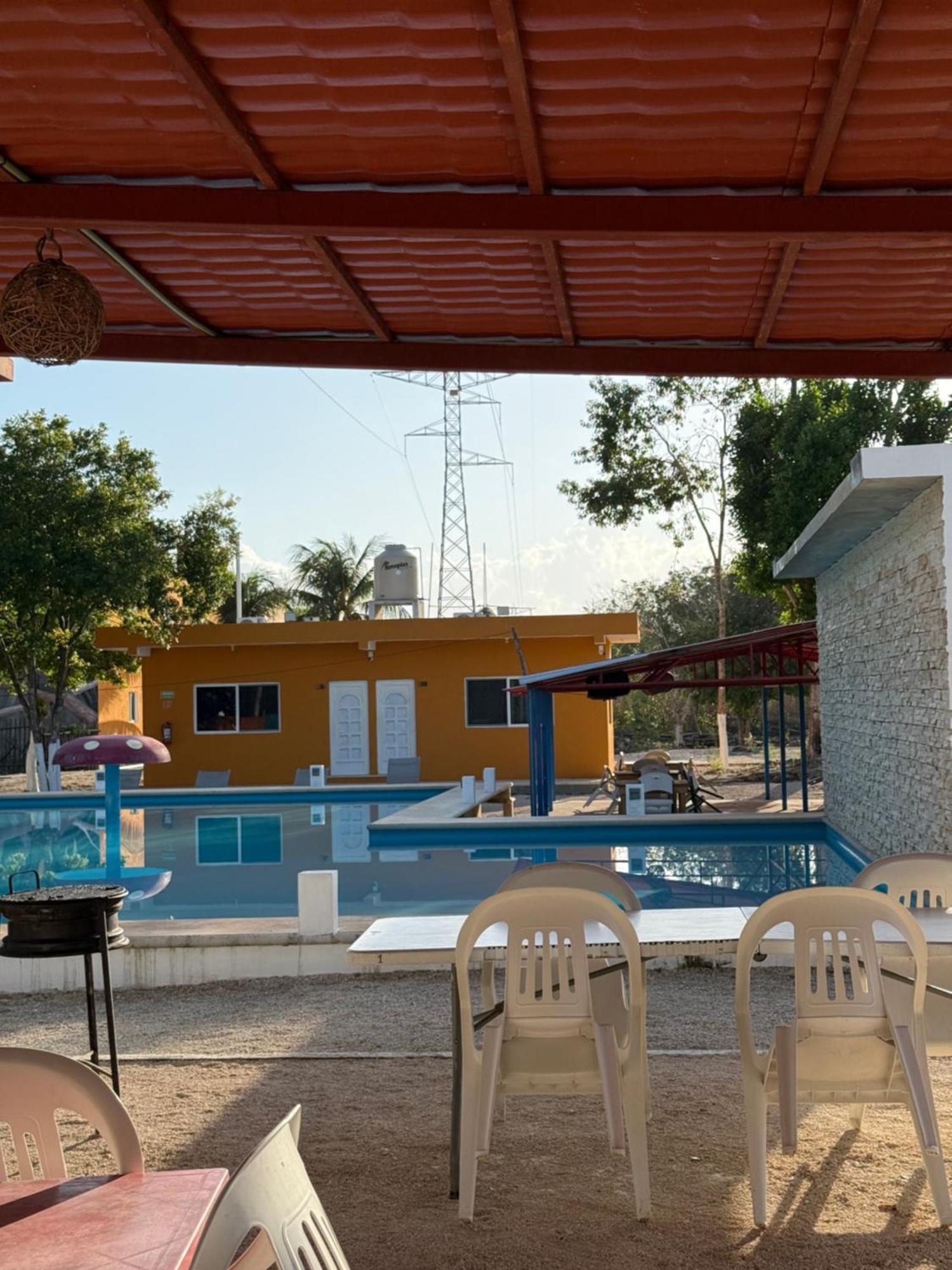 R Las Chulas Puerto Morelos Buitenkant foto